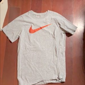 Nike T-shirt